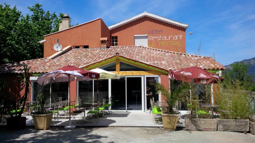 Hotel Restaurant Le Mistral Peipin Exterior photo